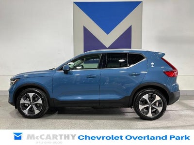 2025 Volvo XC40 Plus Bright Theme