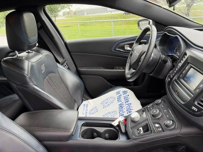 2016 Chrysler 200 S