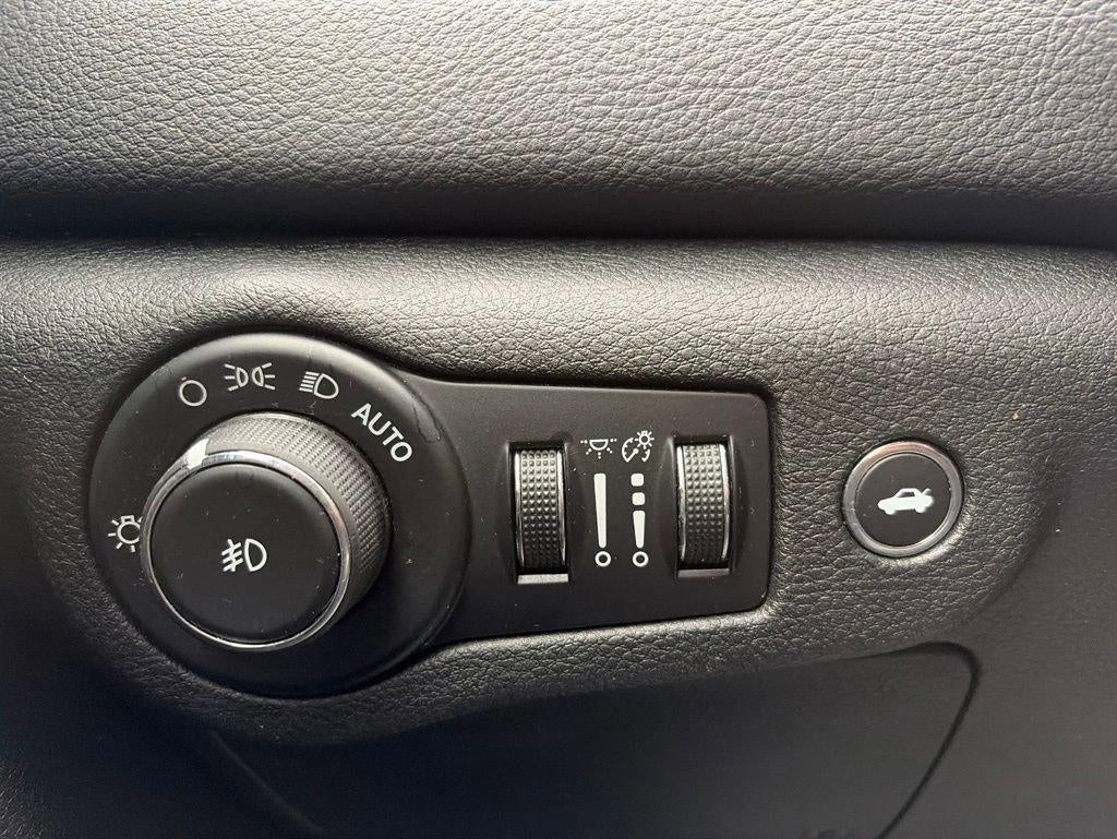 2016 Chrysler 200 S