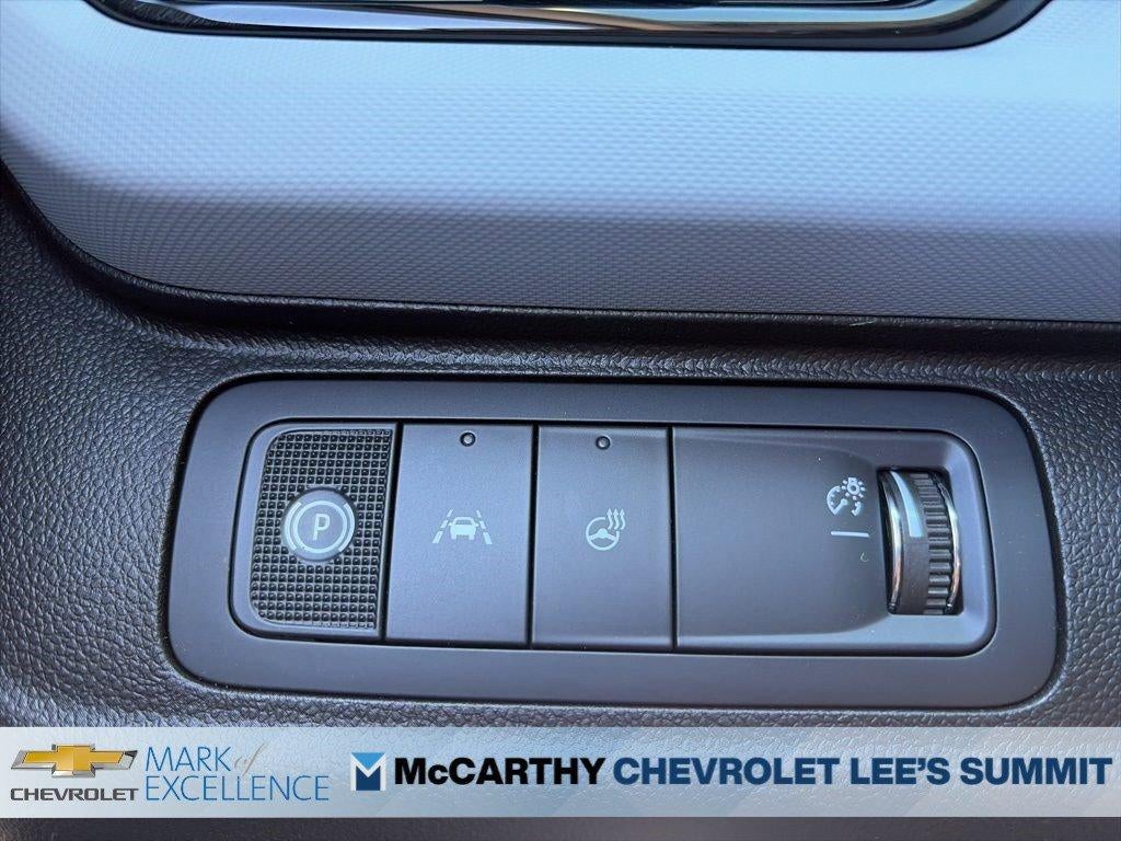 2027 Chevrolet Bolt FWD 4dr LT