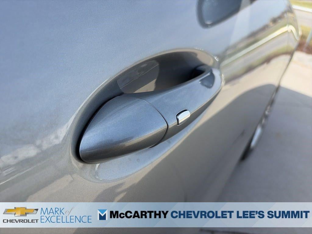 2027 Chevrolet Bolt FWD 4dr LT