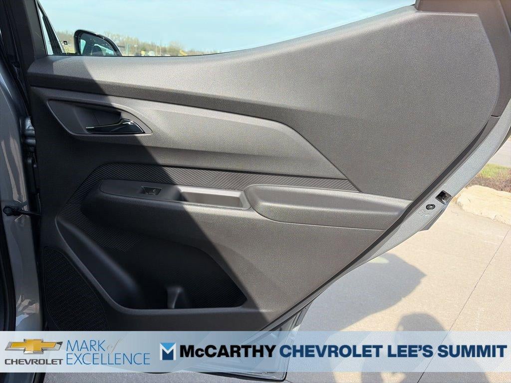 2027 Chevrolet Bolt FWD 4dr LT