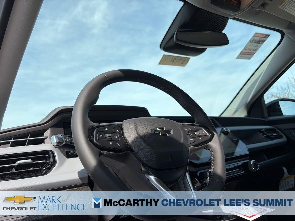 2027 Chevrolet Bolt FWD 4dr LT