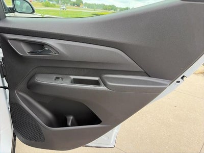 2027 Chevrolet Bolt FWD 4dr LT