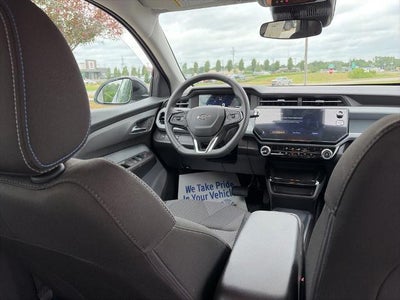 2027 Chevrolet Bolt FWD 4dr LT