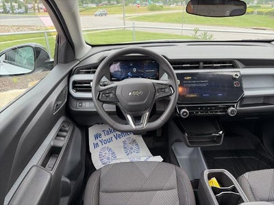 2027 Chevrolet Bolt FWD 4dr LT