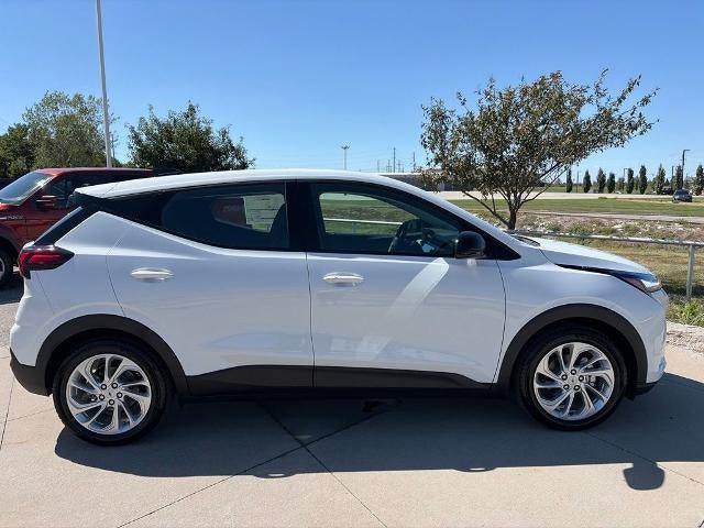 2027 Chevrolet Bolt FWD 4dr LT