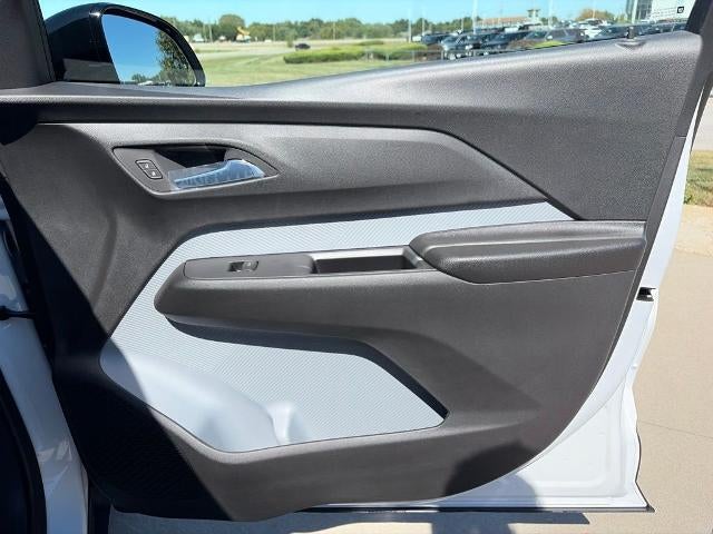 2027 Chevrolet Bolt FWD 4dr LT