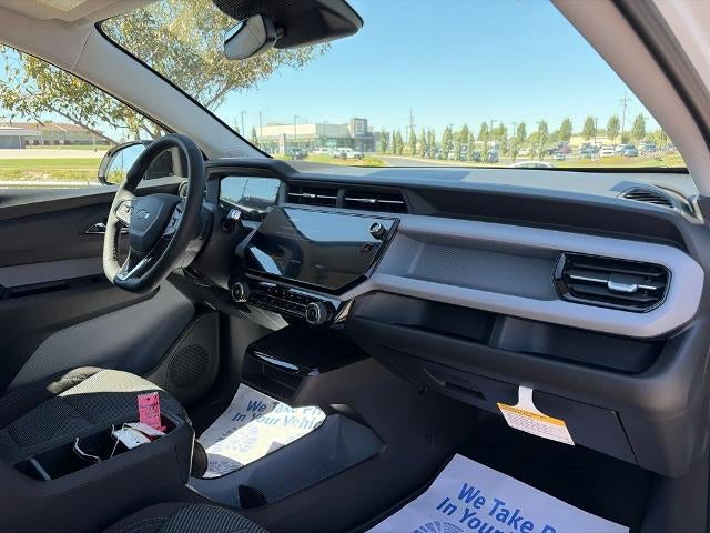 2027 Chevrolet Bolt FWD 4dr LT
