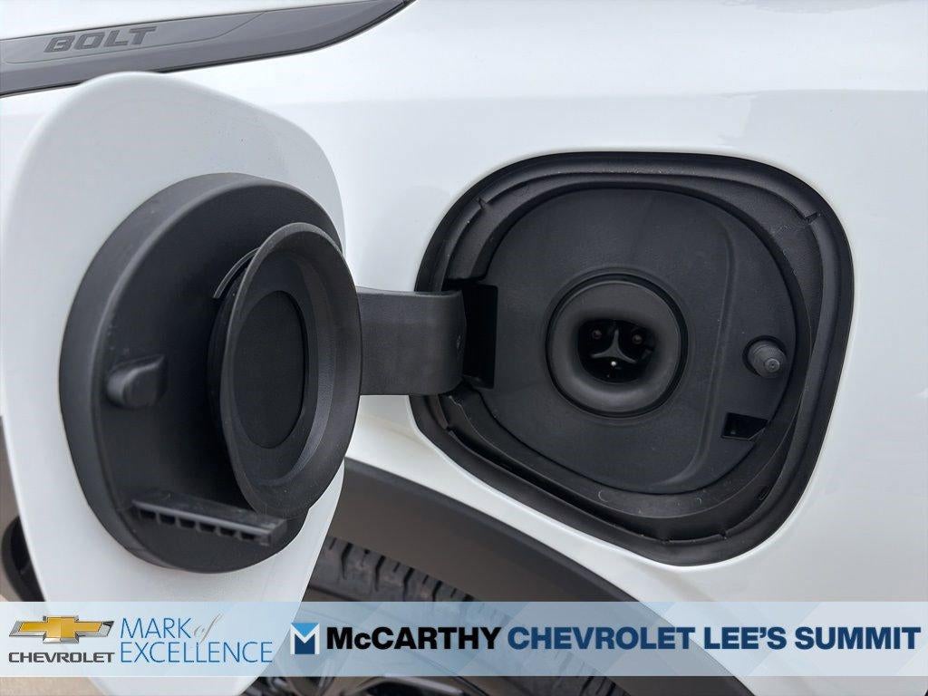 2027 Chevrolet Bolt FWD 4dr RS