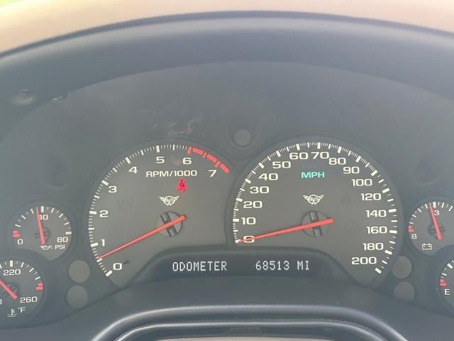 2004 Chevrolet Corvette Base