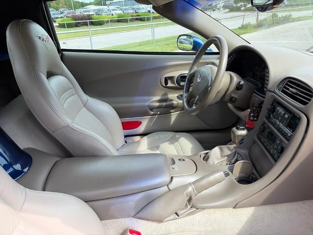 2004 Chevrolet Corvette Base