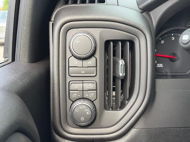 2026 Chevrolet Silverado 2500 HD Crew Cab Standard Box 4-Wheel Drive Custom