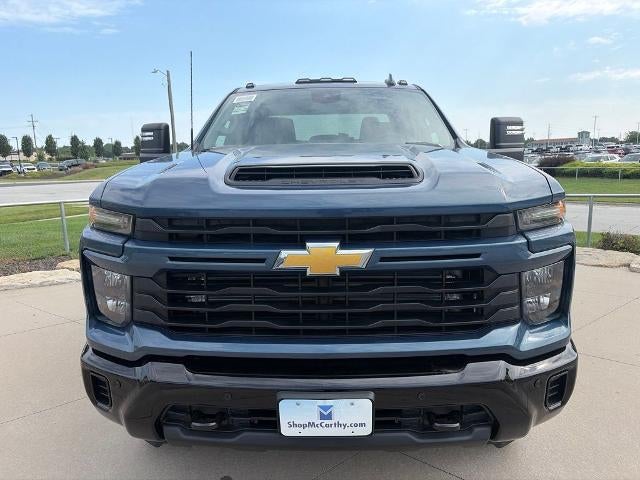 2026 Chevrolet Silverado 2500 HD Crew Cab Standard Box 4-Wheel Drive Custom
