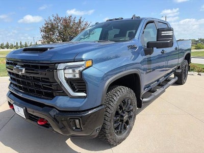 2026 Chevrolet Silverado 2500 HD Crew Cab Standard Box 4-Wheel Drive LT