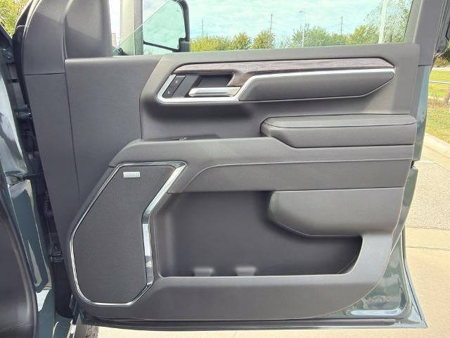 2026 Chevrolet Silverado 2500 HD Crew Cab Standard Box 4-Wheel Drive LTZ