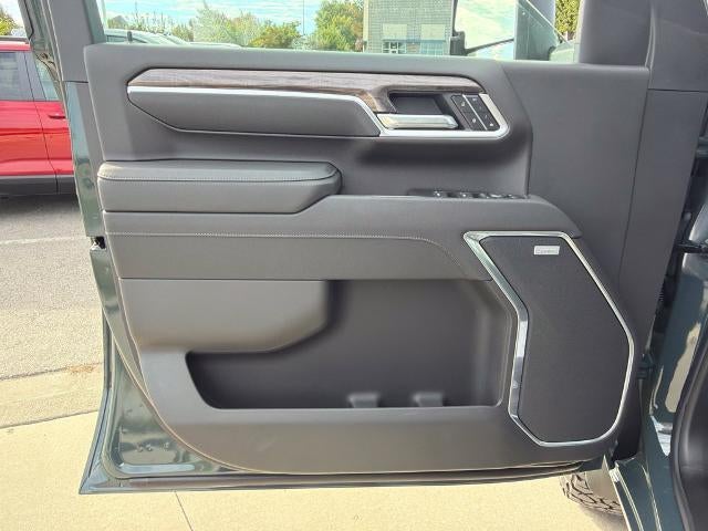 2026 Chevrolet Silverado 2500 HD Crew Cab Standard Box 4-Wheel Drive LTZ
