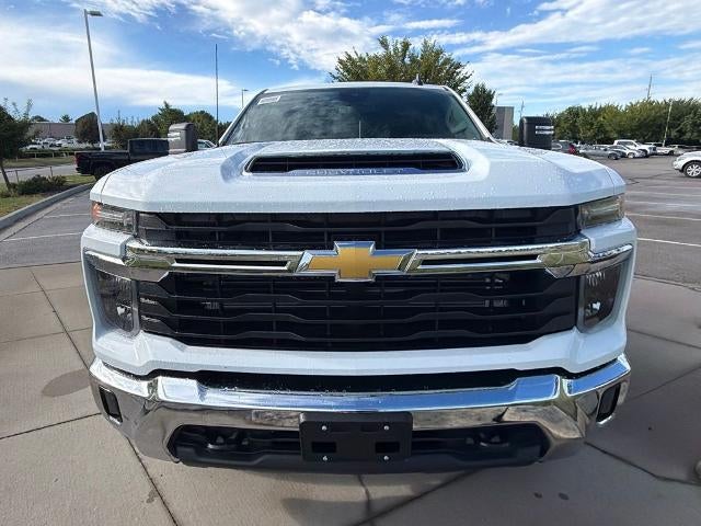2026 Chevrolet Silverado 3500 HD Crew Cab Long Box 4-Wheel Drive LT