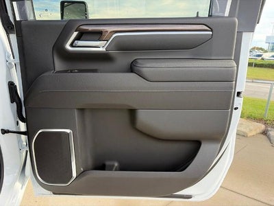 2026 Chevrolet Silverado 3500 HD Crew Cab Long Box 4-Wheel Drive LT