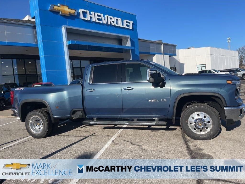 2026 Chevrolet Silverado 3500 HD Crew Cab Long Box 4-Wheel Drive LTZ