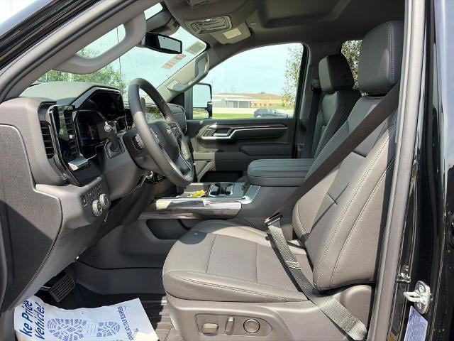 2026 Chevrolet Silverado 3500 HD Crew Cab Long Box 4-Wheel Drive LTZ