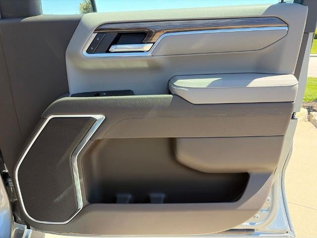 2026 Chevrolet Silverado 1500 Crew Cab Short Box 4-Wheel Drive RST