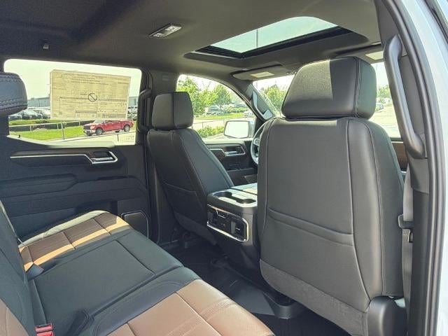2026 Chevrolet Silverado 1500 Crew Cab Short Box 4-Wheel Drive High Country