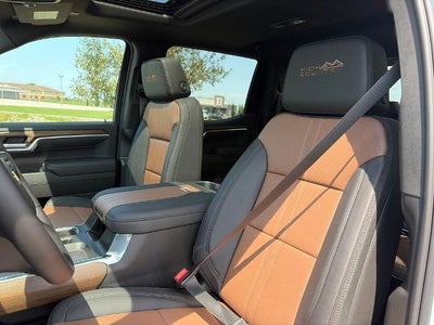 2026 Chevrolet Silverado 1500 Crew Cab Short Box 4-Wheel Drive High Country