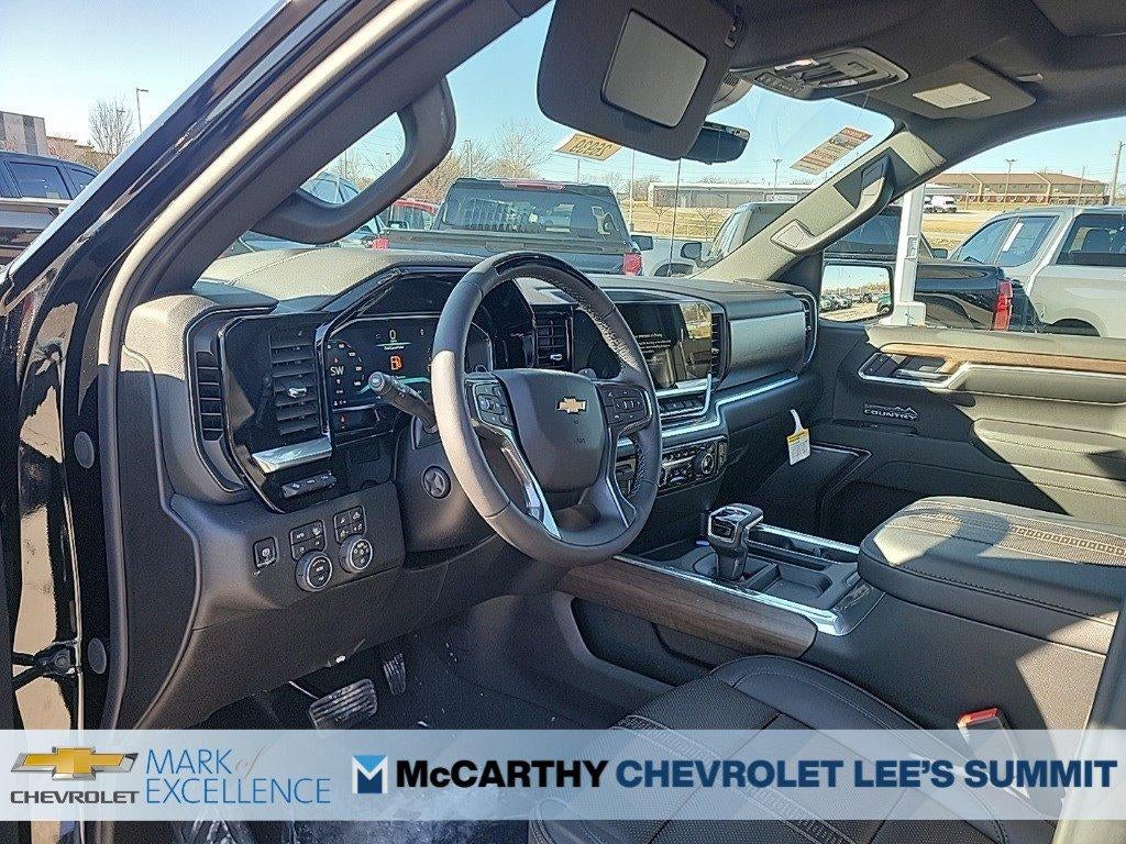 2026 Chevrolet Silverado 1500 Crew Cab Short Box 4-Wheel Drive High Country