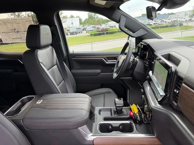 2026 Chevrolet Silverado 1500 Crew Cab Short Box 4-Wheel Drive High Country