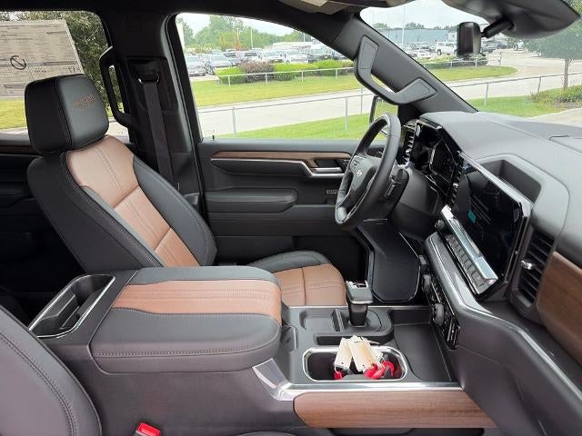 2026 Chevrolet Silverado 1500 Crew Cab Short Box 4-Wheel Drive High Country