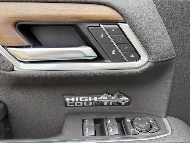 2026 Chevrolet Silverado 1500 Crew Cab Short Box 4-Wheel Drive High Country