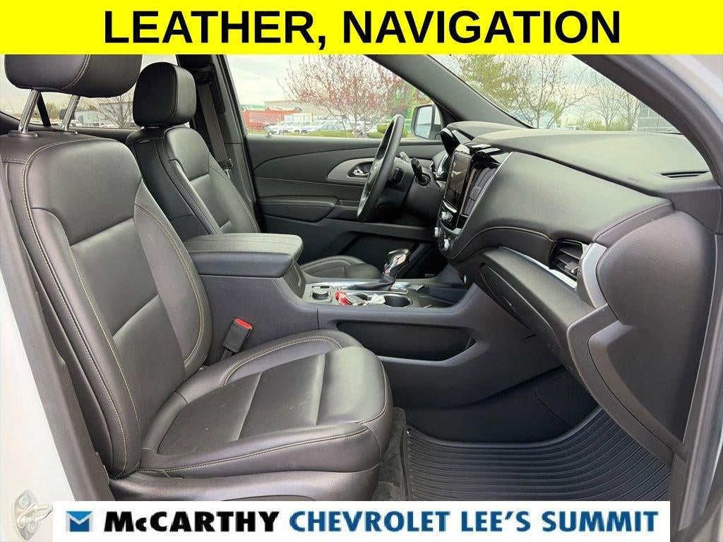 2022 Chevrolet Traverse LT Leather