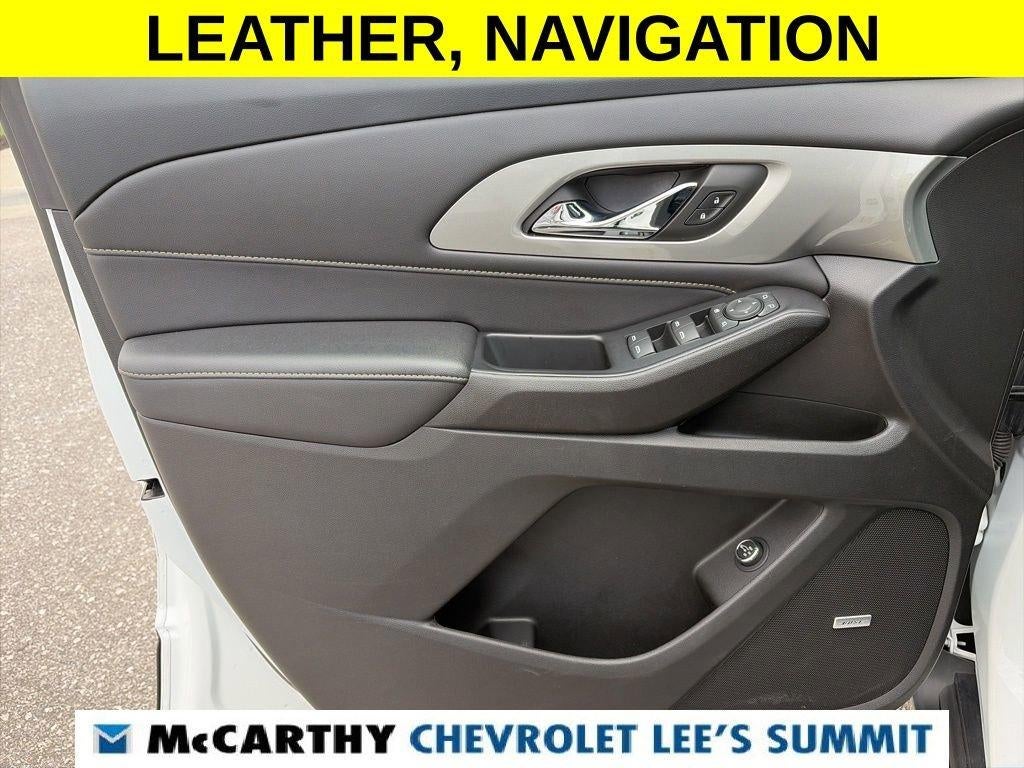 2022 Chevrolet Traverse LT Leather