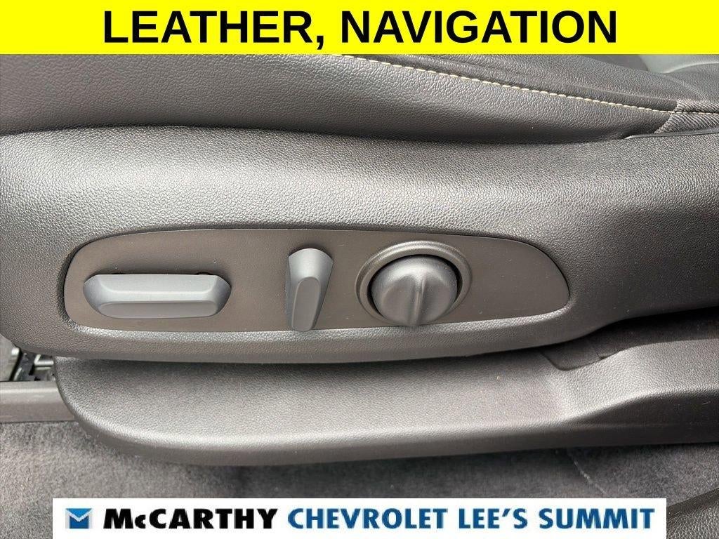2022 Chevrolet Traverse LT Leather