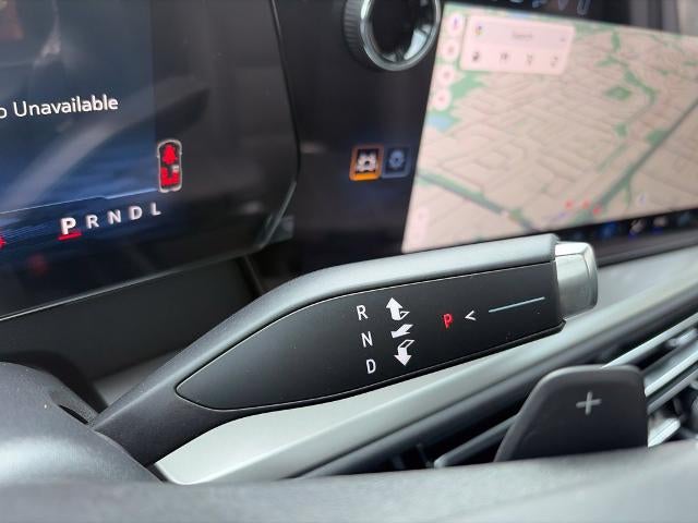 2027 Chevrolet Traverse LT w/2LT