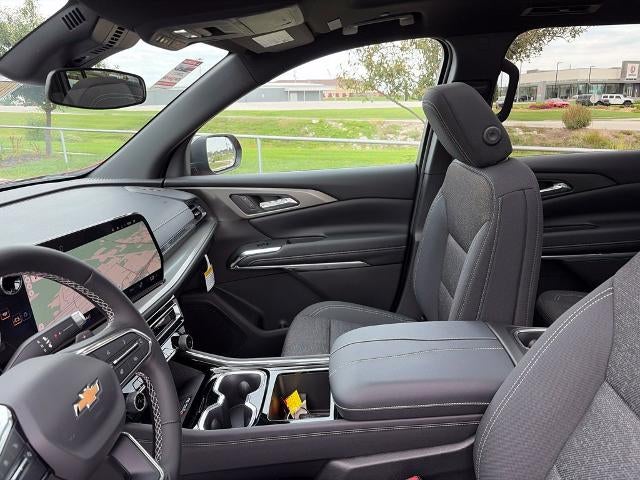 2027 Chevrolet Traverse LT w/2LT