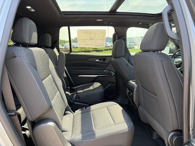 2027 Chevrolet Traverse LT w/2LT