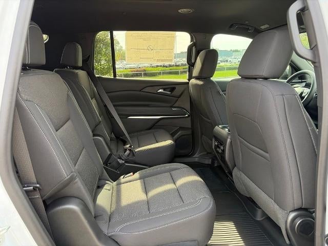 2027 Chevrolet Traverse LT w/2LT
