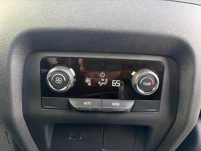 2027 Chevrolet Traverse LT w/2LT