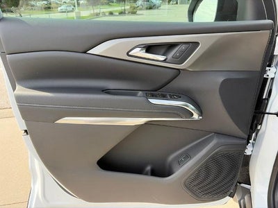 2027 Chevrolet Traverse LT w/2LT