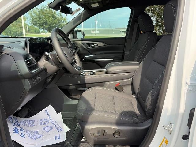 2027 Chevrolet Traverse LT w/2LT