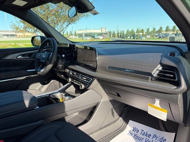 2027 Chevrolet Traverse LT w/2LT