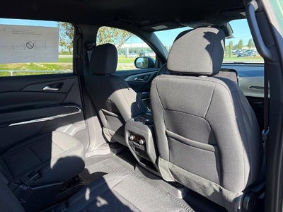 2027 Chevrolet Traverse LT w/2LT