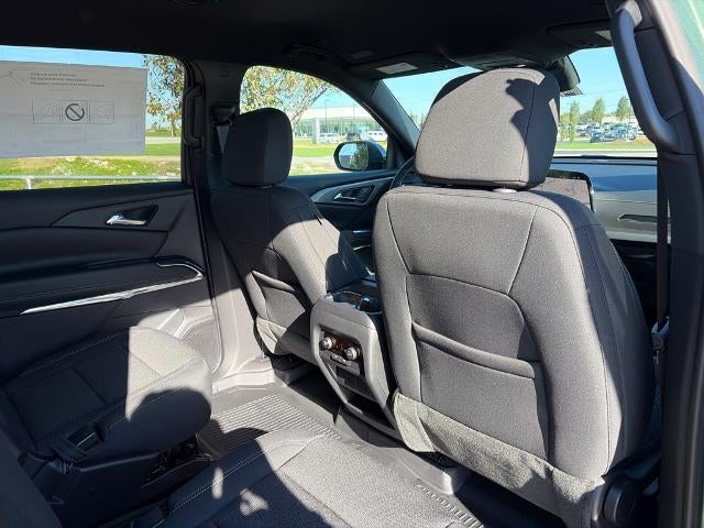 2027 Chevrolet Traverse LT w/2LT