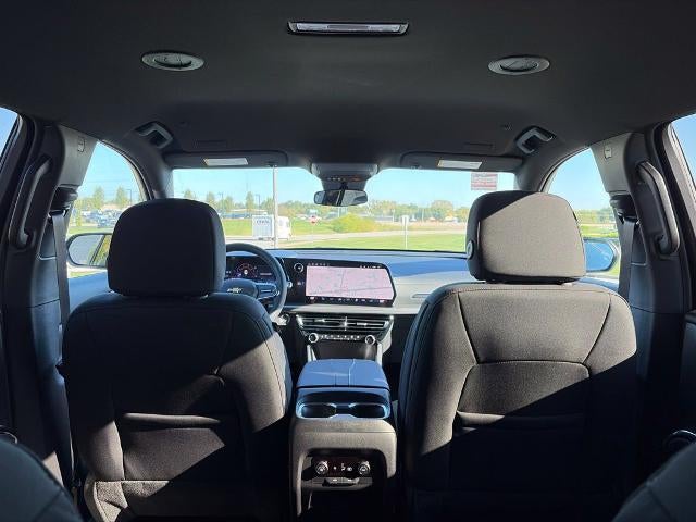 2027 Chevrolet Traverse LT w/2LT