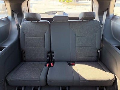 2027 Chevrolet Traverse LT w/2LT