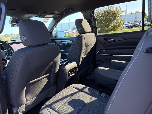 2027 Chevrolet Traverse LT w/2LT