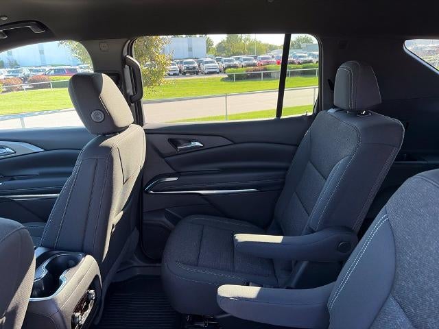 2027 Chevrolet Traverse LT w/2LT