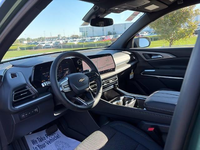 2027 Chevrolet Traverse LT w/2LT